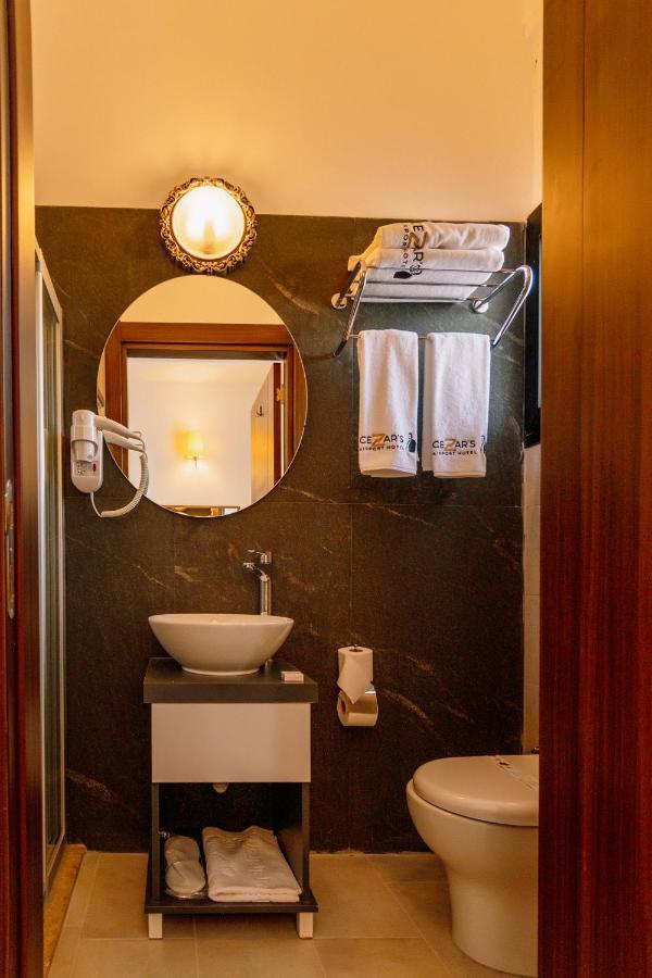 Cezar'S Airport Hotel Nikozja Zewnętrze zdjęcie
